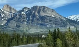 banff national park weather